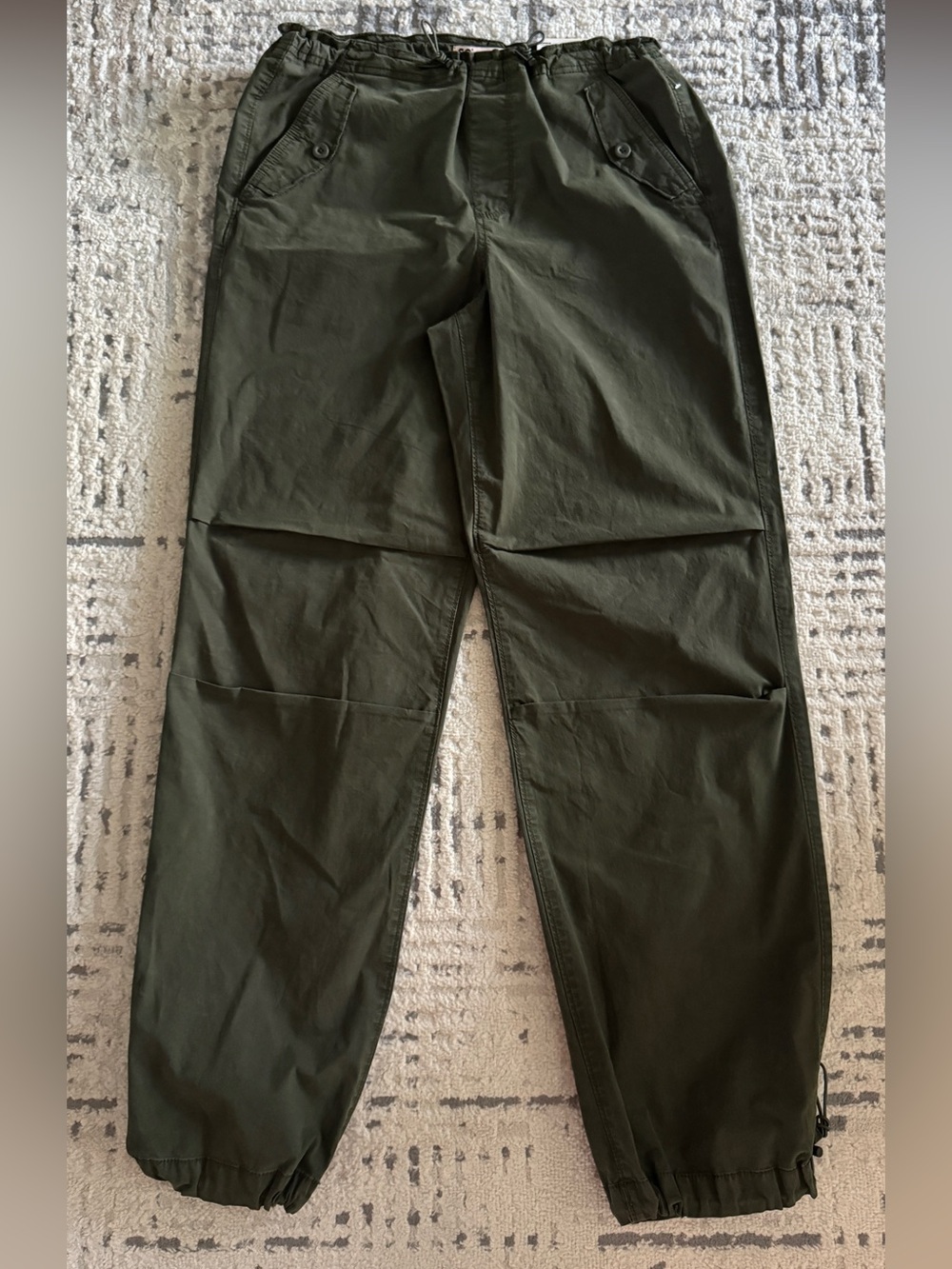 NWT SO High Rise Parachute Jogger Pants Olive Green Size M